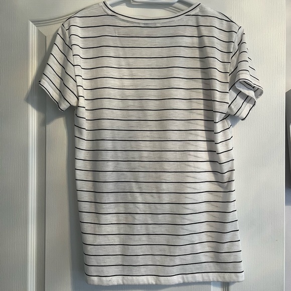 Club Monaco striped (mock?) tie front tshirt size S - Picture 4 of 4